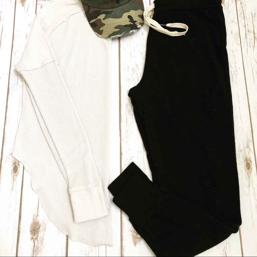 Distressed joggers